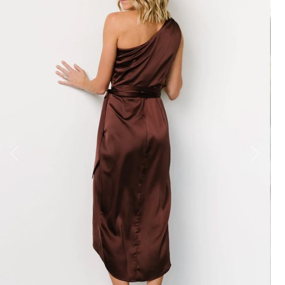 Baltic Born Celia One Shoulder Midi Dress in Clove NWT - Picture 3 of 7